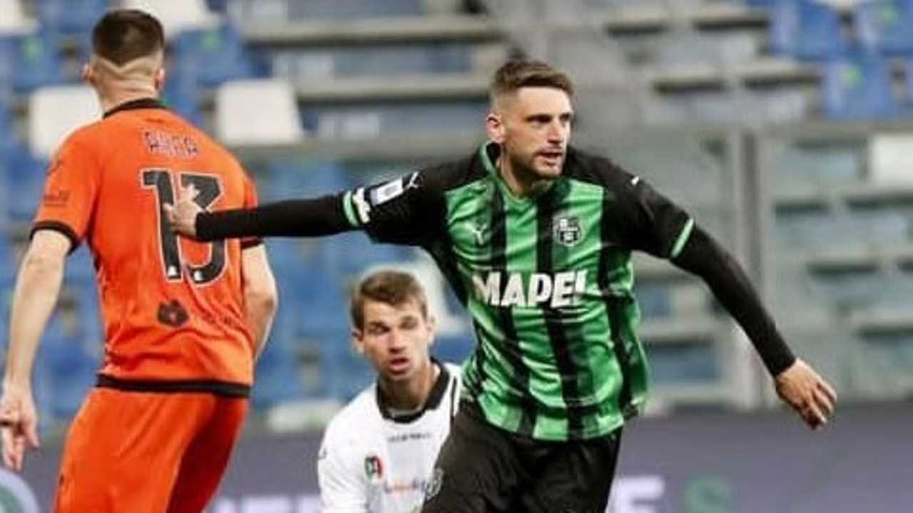 Domenico Berardi festeggia il goal contro lo Spezia - foto profilo Instagram - Cronacalive.it