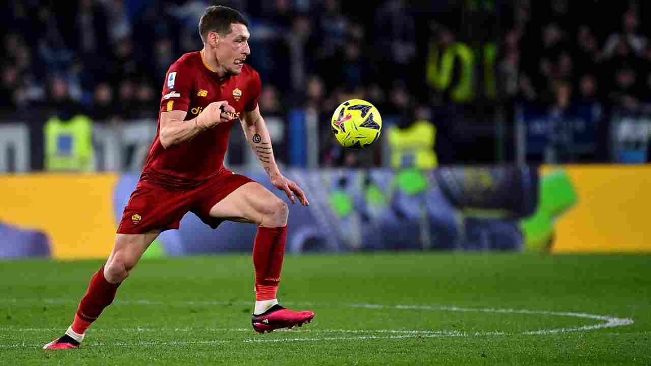 Andrea Belotti con la maglia della Roma - Foto ANSA - Cronacalive.it