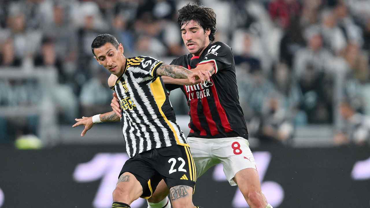 Angel Di Maria con la maglia della Juventus - Foto ANSA - Cronacalive.it