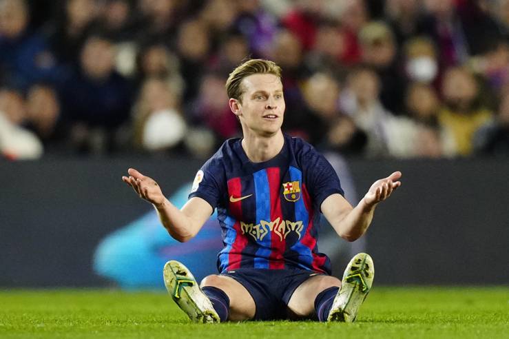 Frenkie-De-Jong-con-la-maglia-del-Barcellona-Foto-ANSA-Cronacalive.it