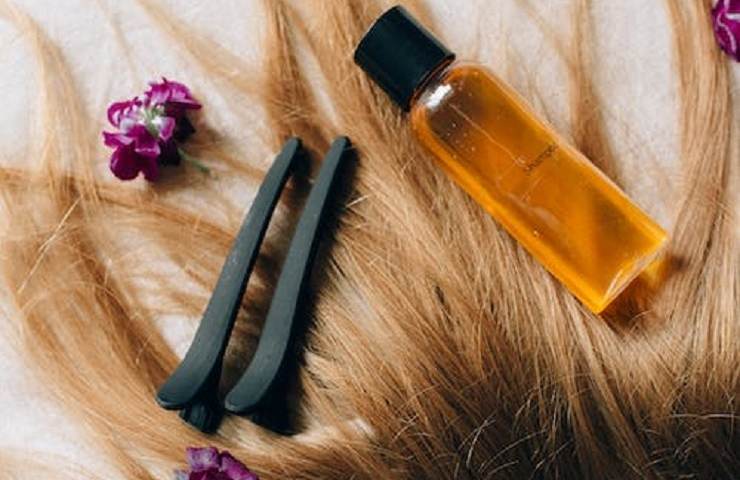 Shampoo per capelli danneggiati