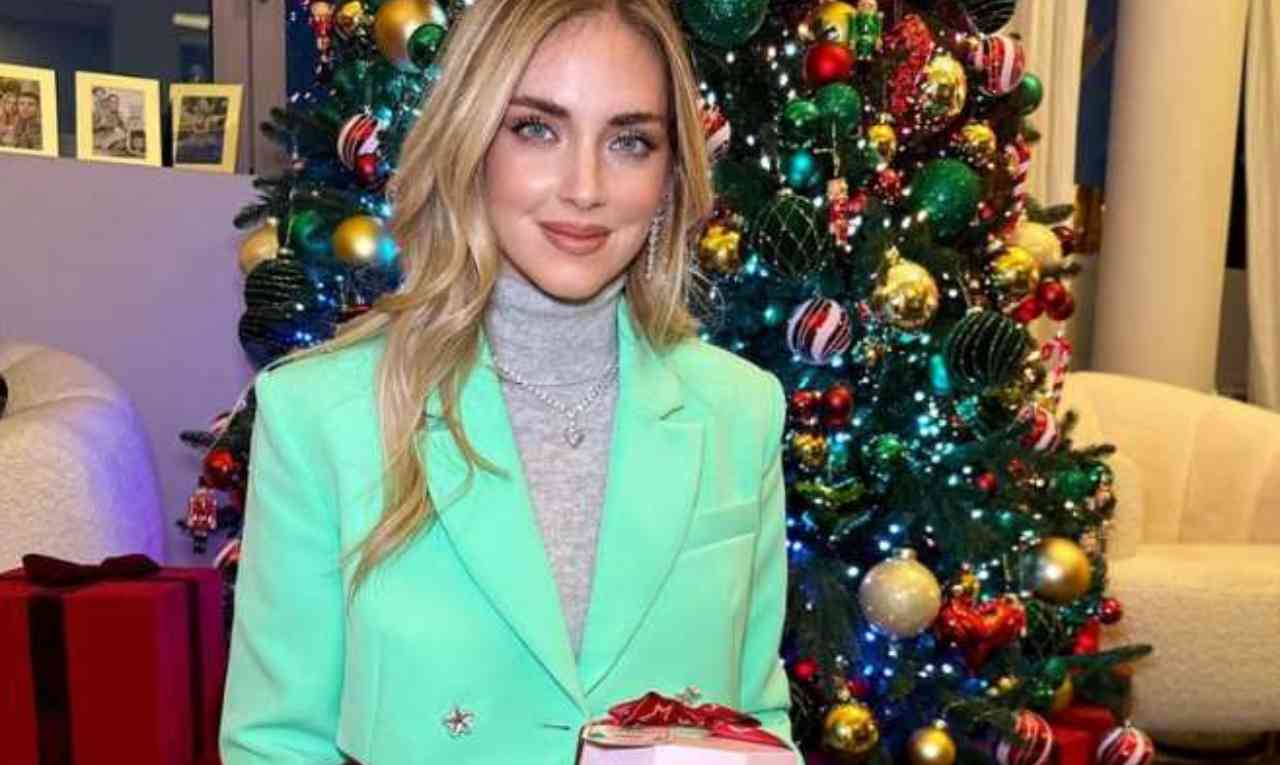 Chiara Ferragni pandoro - cronacalive.it