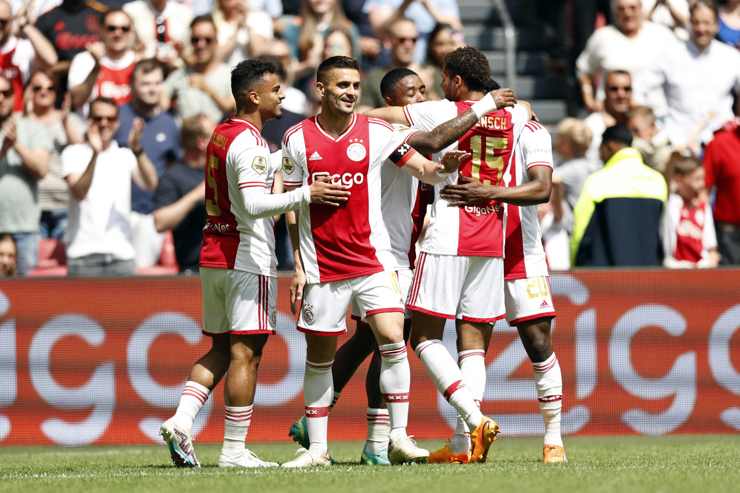 L'Ajax in una partita della scorsa Eredivisie - Foto ANSA - Cronacalive.it