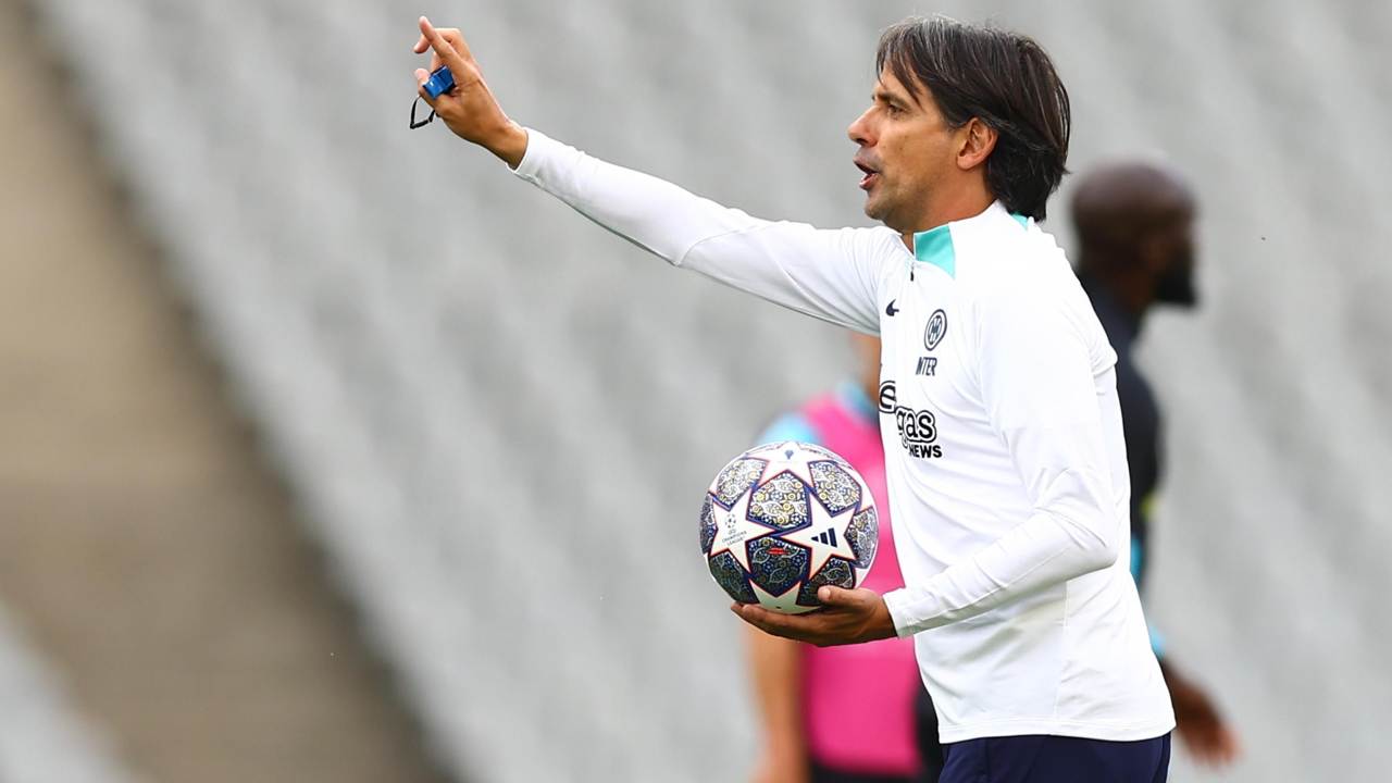 Simone Inzaghi in allenamento - Foto ANSA - Cronacalive.it.