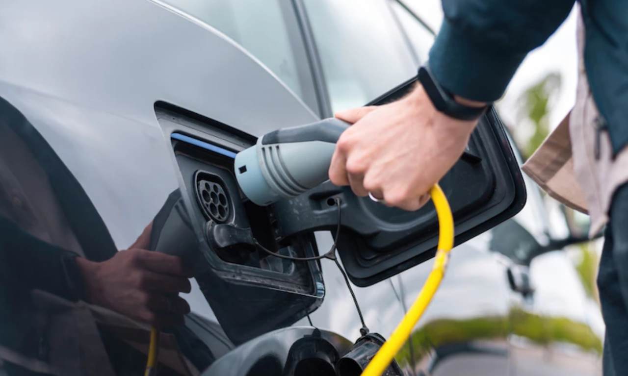 auto elettrica per la transizione ecologica - cronacalive.it