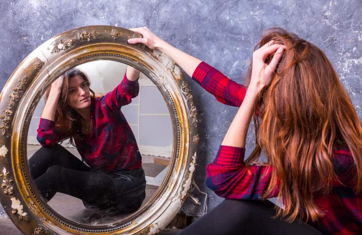 Rimedi naturali per coprire i capelli bianchi (Fonte Corporate+)