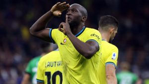 Romelu Lukaku festeggia il gol segnato al Sassuolo - Foto ANSA - Cronacalive.it